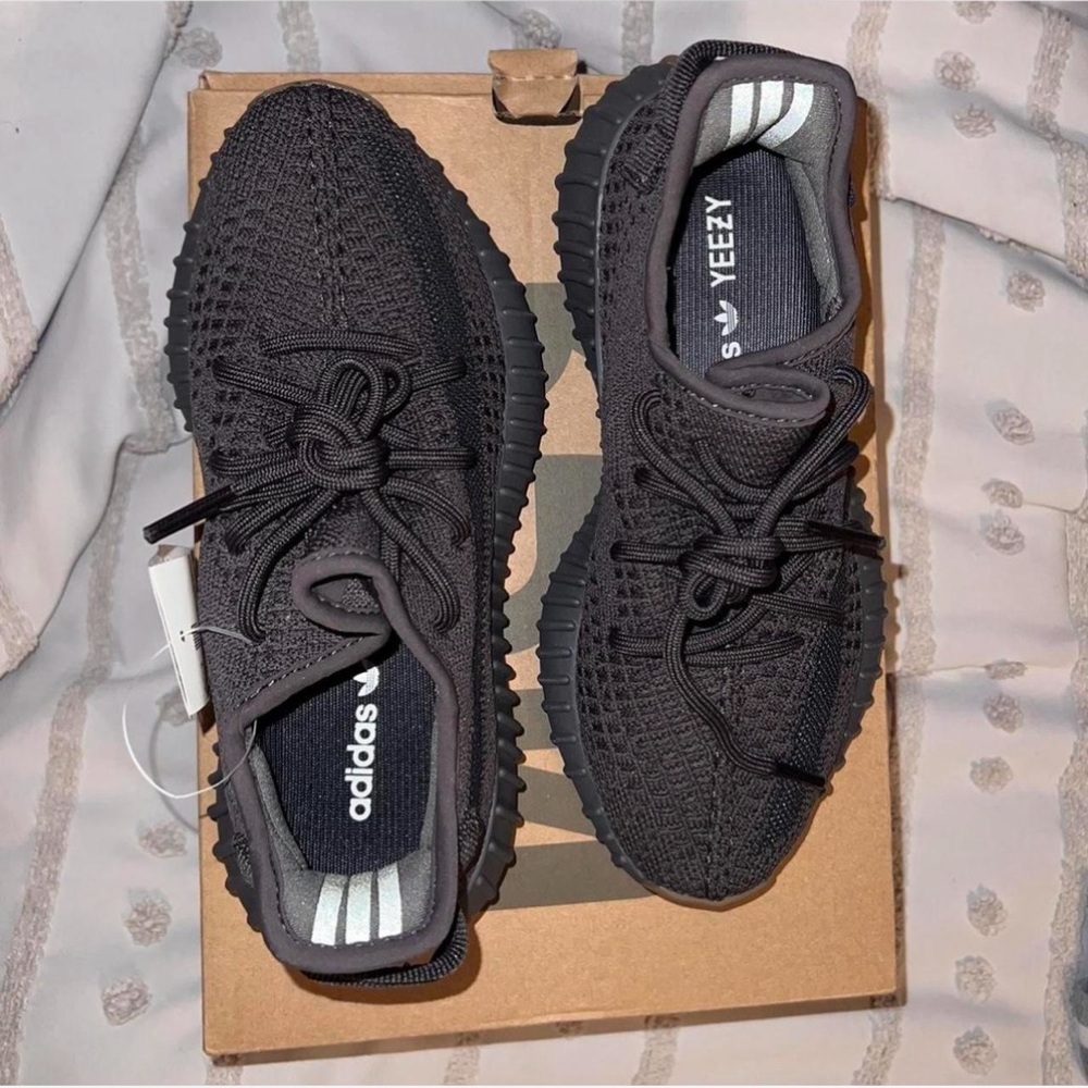 Adidas Yeezy Boost 350 V2